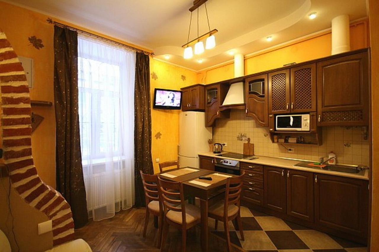 Park And Opera Apartments Lviv Exteriör bild